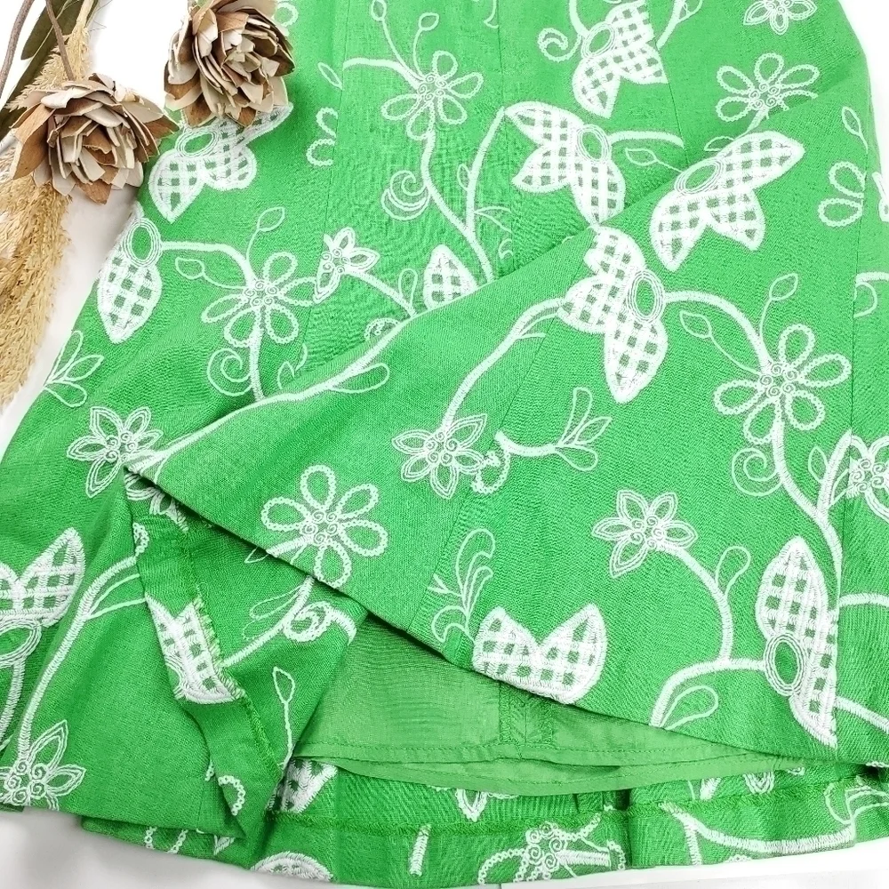 Molly & Maxx Green Wht Linen Embroidered Skirt 4